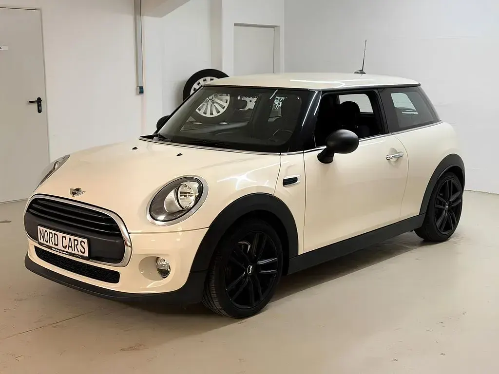 Gebraucht Mini John Cooper Works 102 PS (75 kW) 2016 Weiß Kleinwagen
