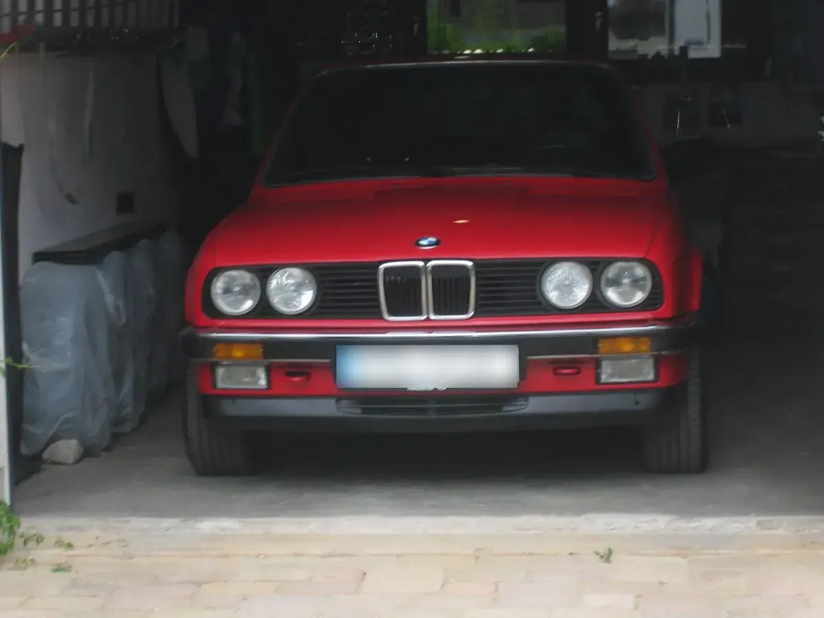 Gebraucht BMW 325 Cabriolet 170 PS (125 kW) 1987 Rot Cabrio