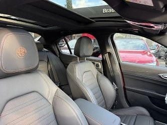 Neu Alfa Romeo Giulia 280 PS (205 kW) 2026 Rot Limousine