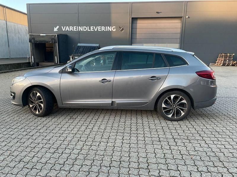 Gebraucht Renault Mégane III Dynamique 131 PS (96 kW) 2015 Grau Limousine