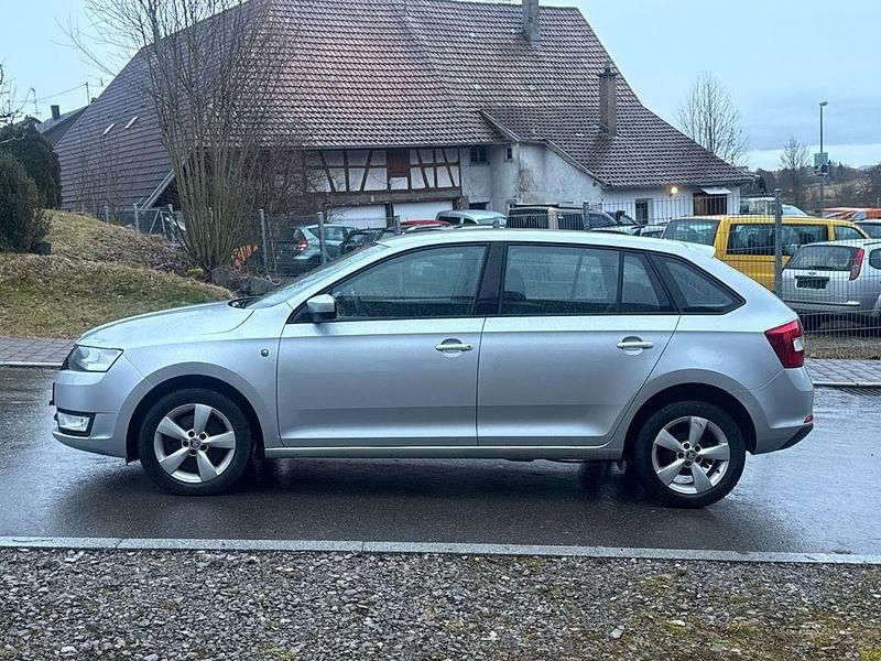 Gebraucht Skoda Rapid 90 PS (66 kW) 2014 Silber Kleinwagen