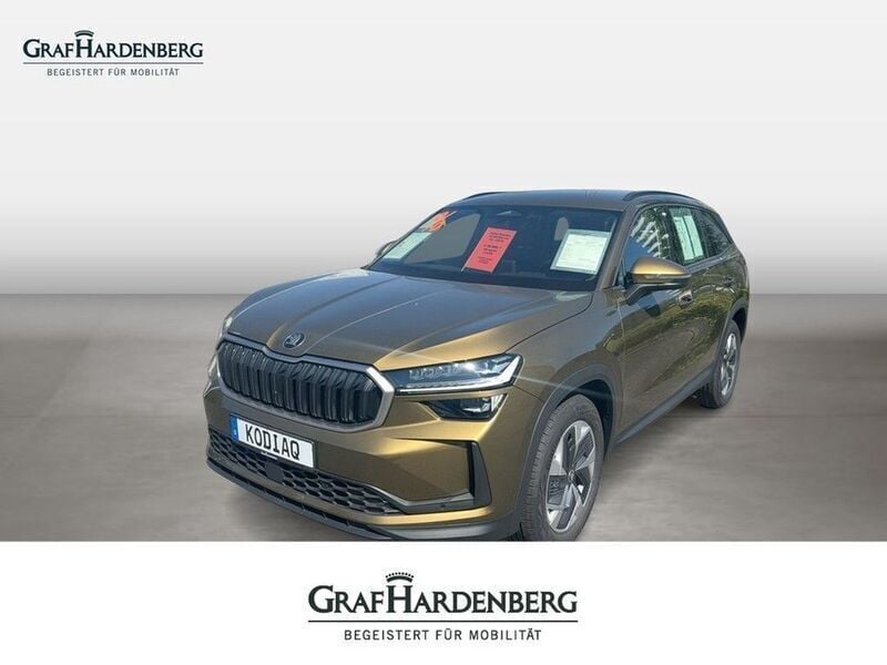 Gold Neu 2025 Skoda Kodiaq Selection SUV | 46.780 € (Etwas zu teuer) - Bild 1/4
