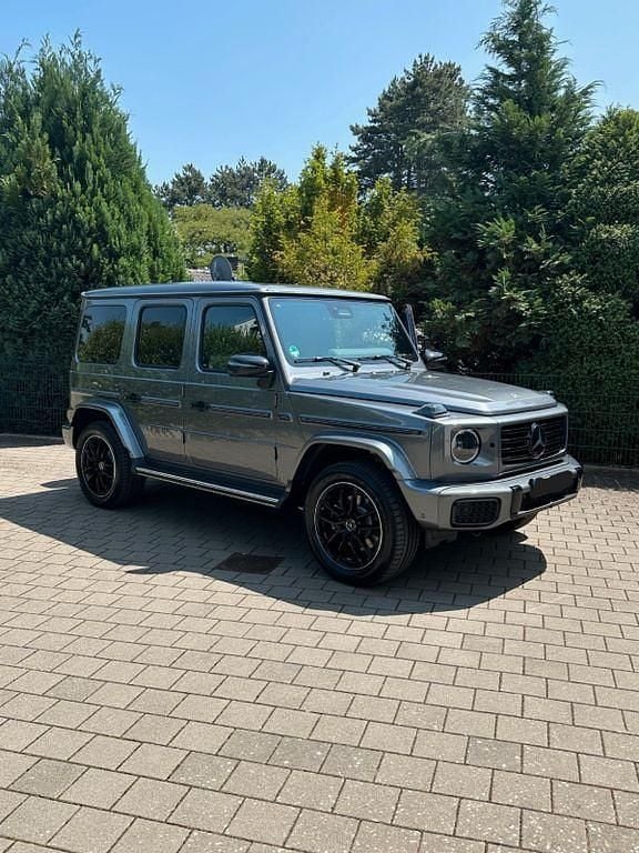 Grau Neu 2025 Mercedes G450 SUV | 166.000 € (Superpreis) - Bild 1/4