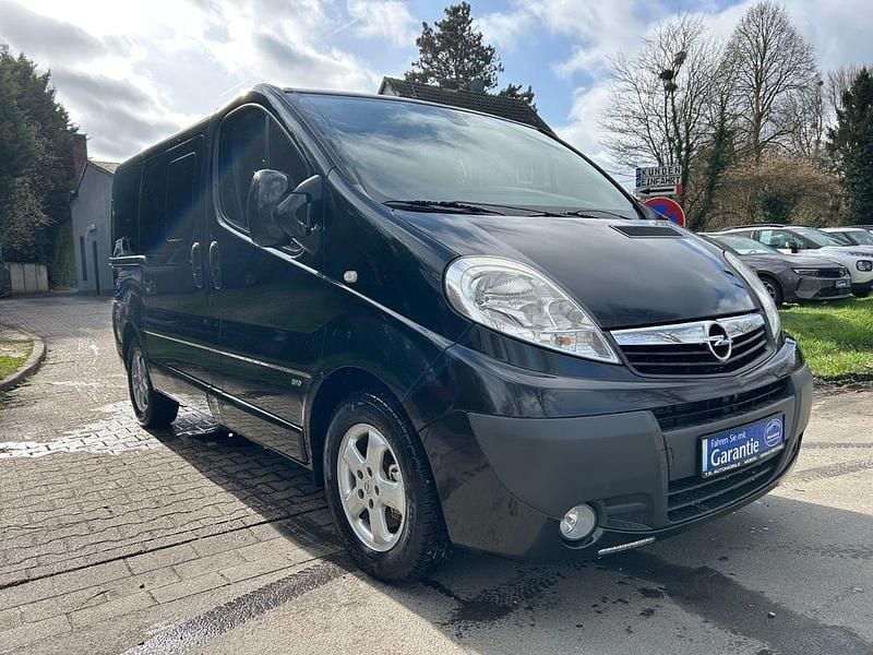 Gebraucht Opel Vivaro Cosmo 145 PS (106 kW) 2008 Schwarz Van / Kleinbus