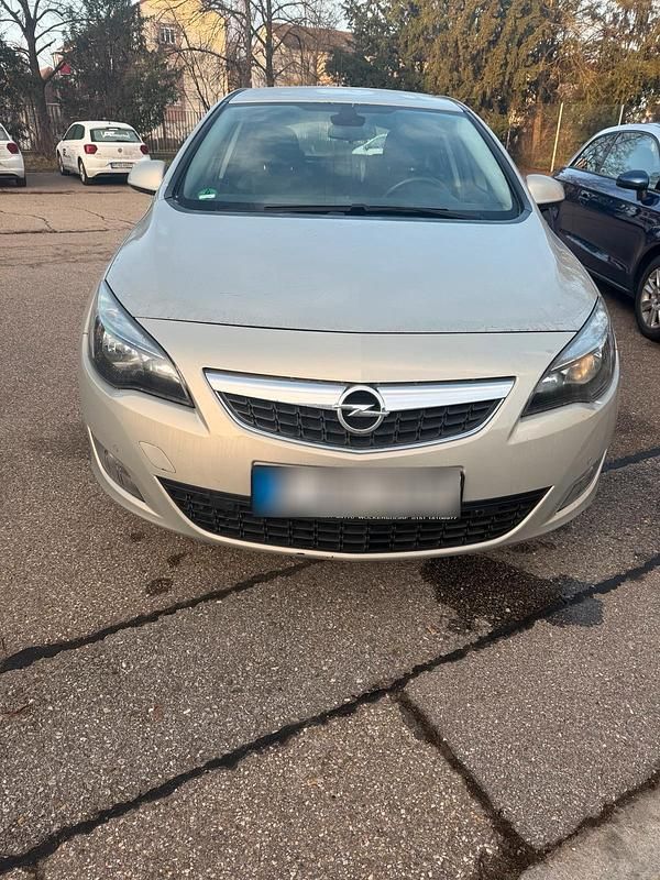 Gebraucht Opel Astra 116 PS (85 kW) 2010 Grau Limousine