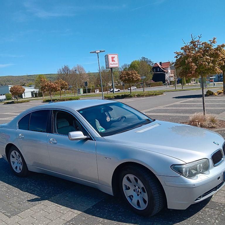 Second-hand BMW 735 272 CP (200 kW) 2004 Argintiu Berlinǎ