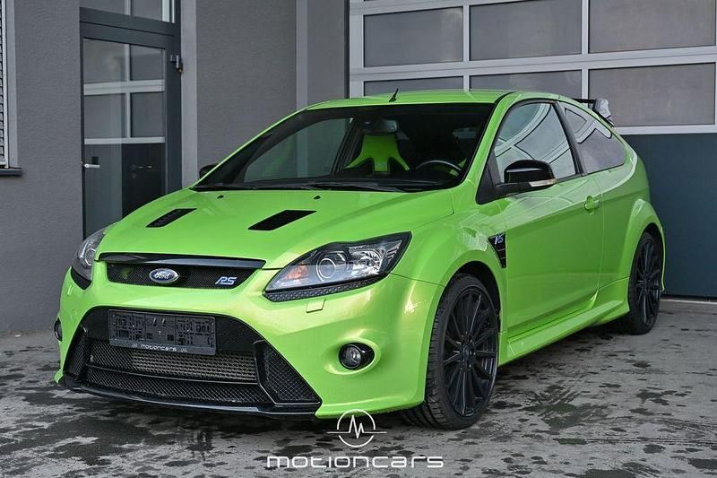 Grün Gebraucht 2009 Ford Focus RS Limousine | 32.480 € - Bild 1/4