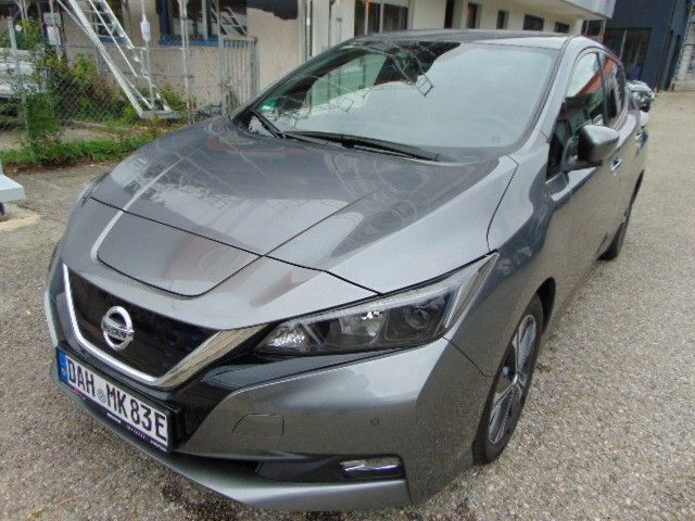 Grau Gebraucht 2021 Nissan Leaf N-Connecta Kleinwagen | 24.690 € - Bild 1/4