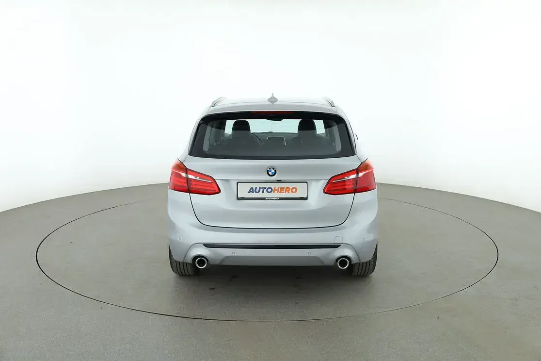 Gebraucht BMW 220 Active Tourer Sport Line 190 PS (139 kW) 2020 Grau Van / Kleinbus