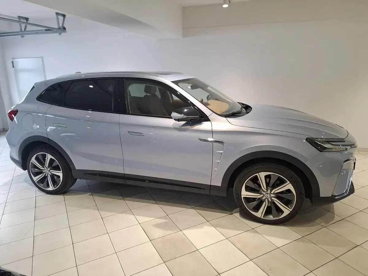 Gebraucht MG Marvel R 211 kW (288 PS) 2022 Blau metallic SUV