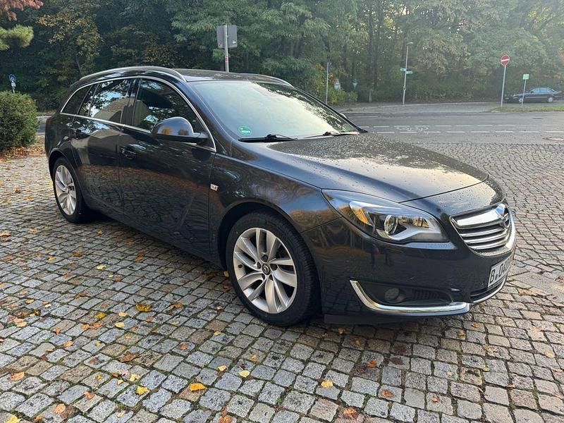 Gebraucht Opel Insignia Innovation 194 PS (142 kW) 2014 Schwarz Kombi