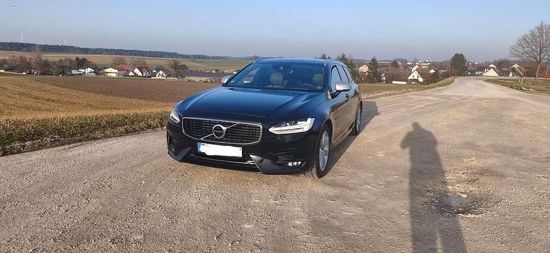 Gebraucht Volvo V90 R-Design 190 PS (139 kW) 2019 Kombi