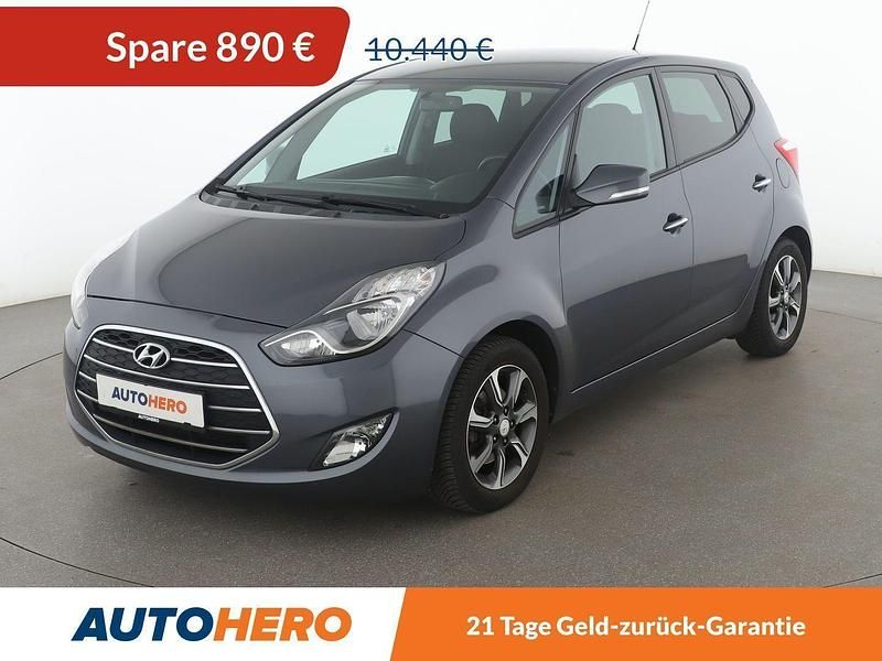 Grau Gebraucht 2017 Hyundai ix20 Edition Van / Kleinbus | 9.340 € (Fairer Preis) - Bild 1/3