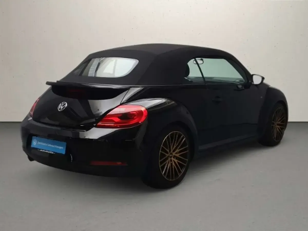 Gebraucht VW Beetle Cabriolet R 105 PS (77 kW) 2016 Schwarz Cabrio