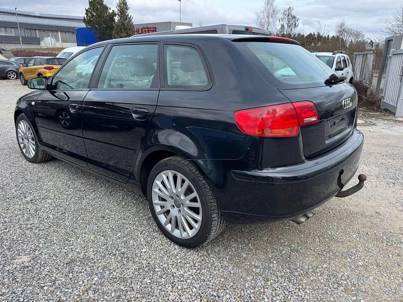 Gebraucht Audi A3 Attraction 140 PS (102 kW) 2005 Schwarz Kleinwagen