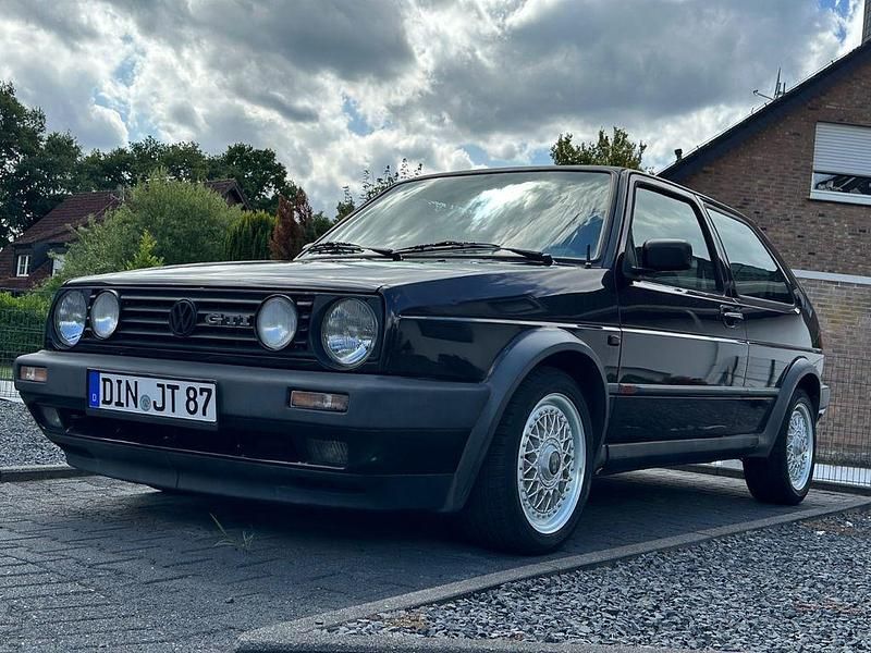 Violet Gebraucht 1991 VW Golf II Edition Limousine | 8.900 € - Bild 1/4