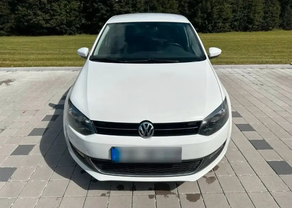 Gebraucht VW Polo Life 60 PS (44 kW) 2014 Weiß Kleinwagen