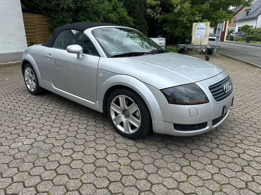 Gebraucht Audi TT Roadster Sport 150 PS (110 kW) 2002 Silber Cabrio