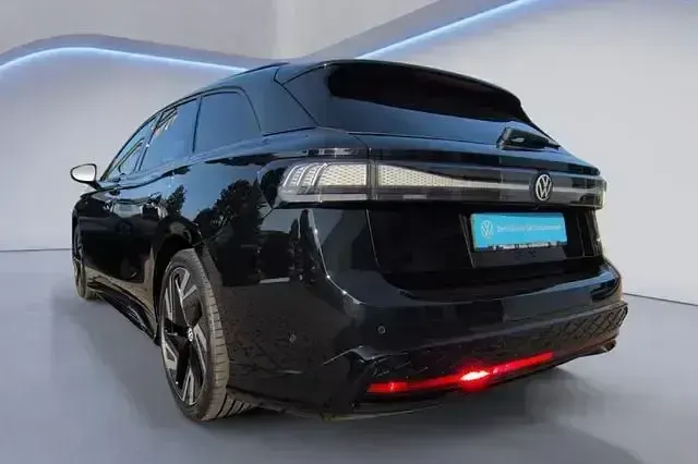 Gebraucht VW ID.7 GTX 250 kW (340 PS) 2025 Schwarz Kombi