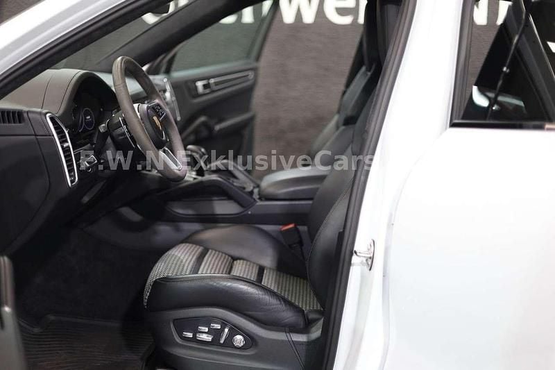 Gebraucht Porsche Cayenne 441 PS (324 kW) 2020 Weiß SUV