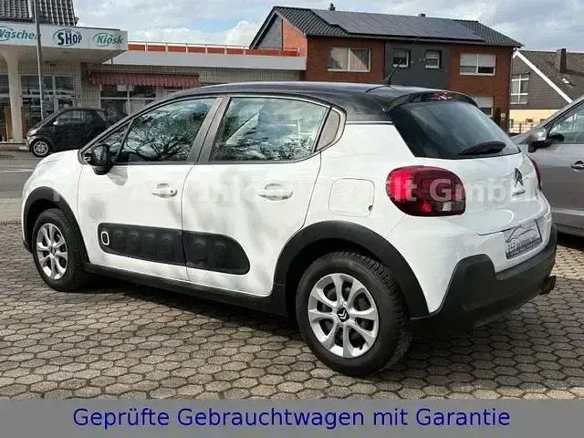Gebraucht Citroën C3 Feel 82 PS (60 kW) 2018 Weiß Kleinwagen