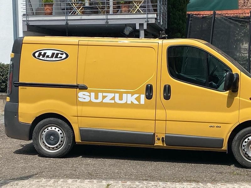 Gelb Gebraucht 2002 Renault Trafic Van | 3.900 € (Superpreis) - Bild 1/4