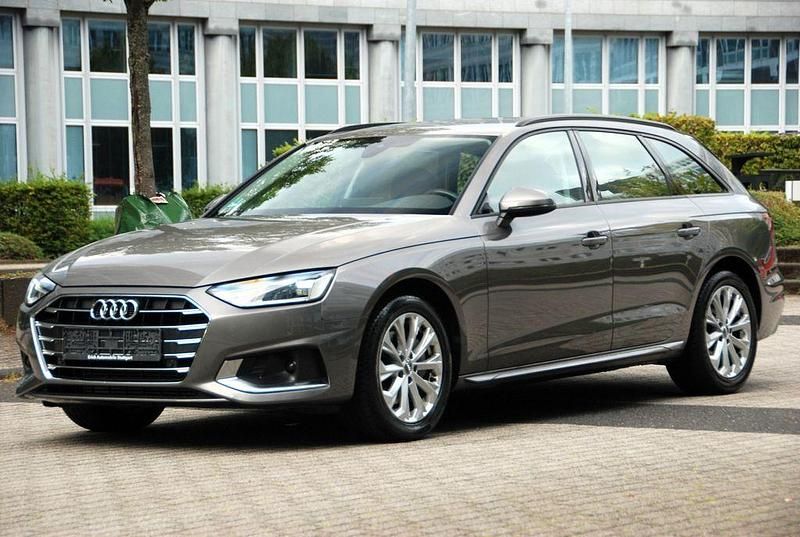 Grau Gebraucht 2022 Audi A4 Advanced Plus Kombi | 24.990 € (Fairer Preis) - Bild 1/4
