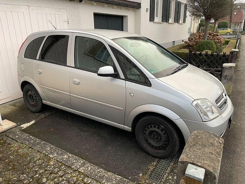 Gebraucht Opel Meriva Essentia 101 PS (74 kW) 2005 Silber Van / Kleinbus