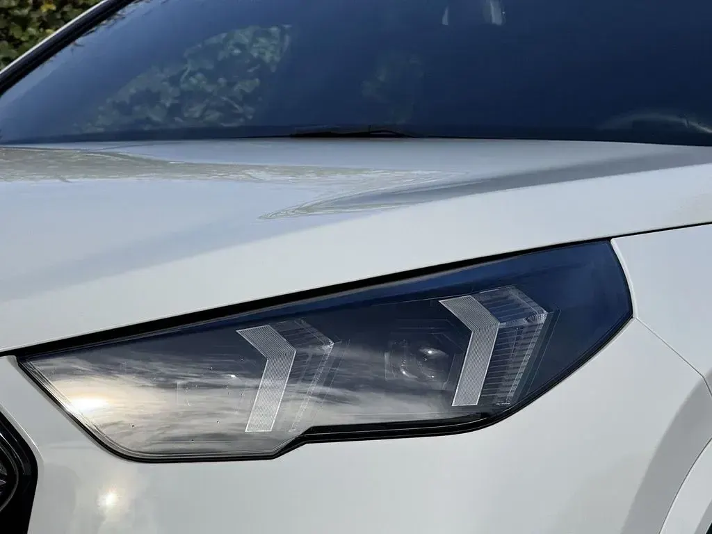 Gebraucht BMW iX2 M Sport 150 kW (204 PS) 2024 Weiß SUV