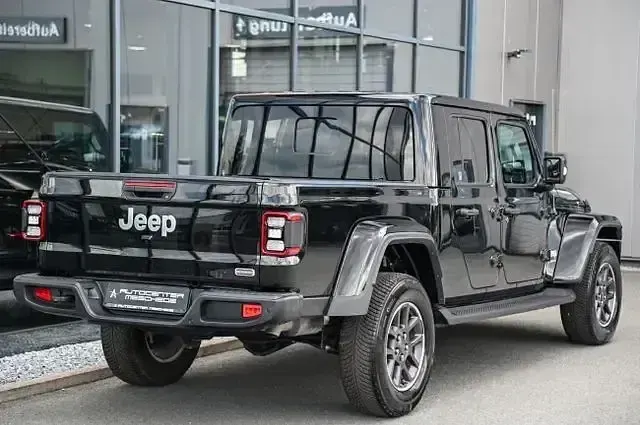 Gebraucht Jeep Gladiator Overland 264 PS (194 kW) 2022 Schwarz Pickup