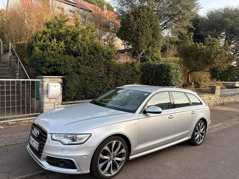 Silber Gebraucht 2012 Audi A6 S-Line Kombi | 10.900 € (Guter Preis) - Bild 1/4