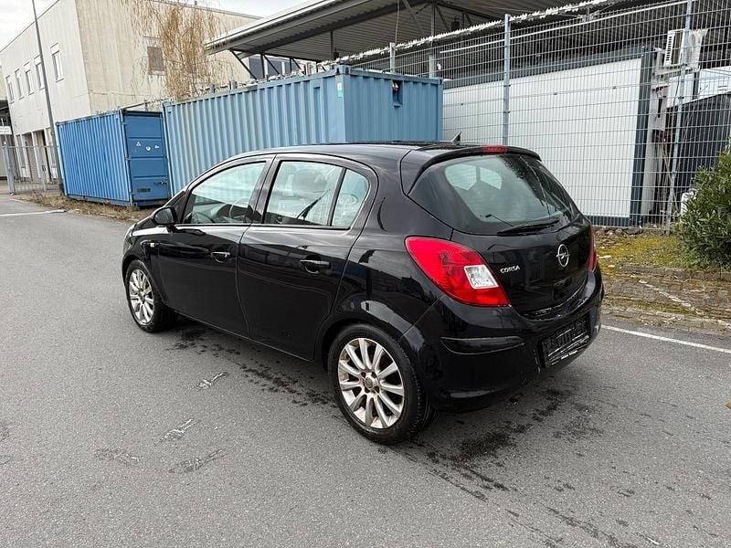 Second-hand Opel Corsa 80 CP (58 kW) 2009 Negru Hatchback