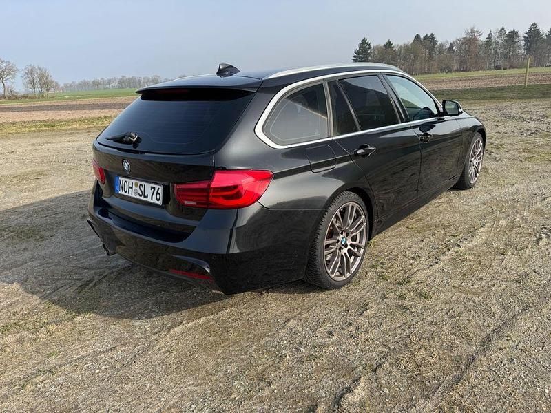 Gebraucht BMW 320 M Sport 190 PS (139 kW) 2015 Schwarz Kombi