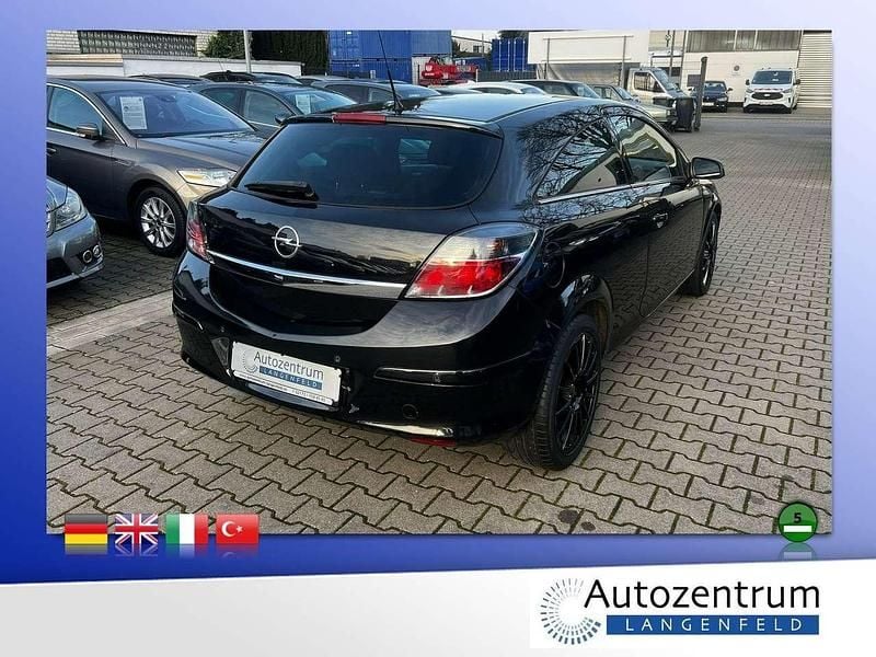 Gebraucht Opel Astra GTC 116 PS (85 kW) 2009 Schwarz (metallic) Limousine