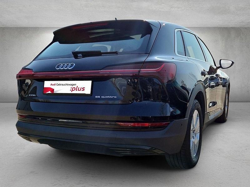 Gebraucht Audi e-tron 300 kW (408 PS) 2023 Brillantschwarz SUV
