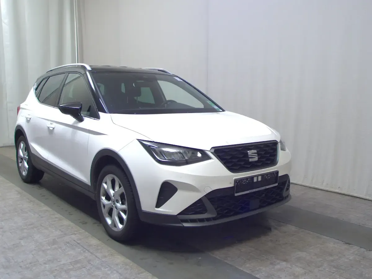 Gebraucht Seat Arona FR-Line 116 PS (85 kW) 2024 Schwarz SUV
