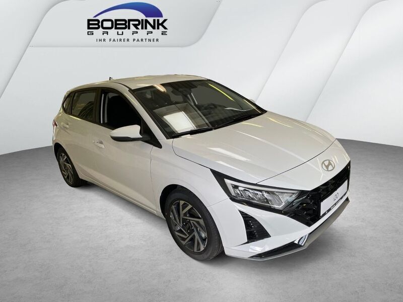 Gebraucht Hyundai i20 Trend 99 PS (72 kW) 2025 Weiß Limousine