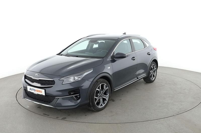 Grau Gebraucht 2020 Kia XCeed Vision SUV | 18.360 € (Etwas zu teuer) - Bild 1/3