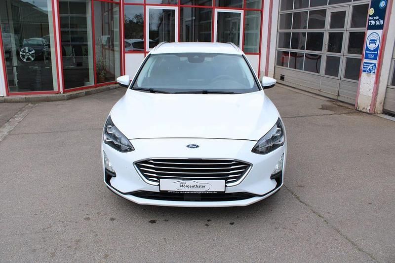 Używany Ford Focus Titanium 150 KM (110 kW) 2020 Biały Sedan/Limuzyna