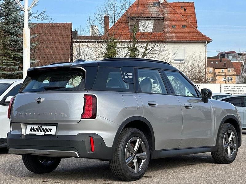 Gebraucht Mini Countryman 163 PS (119 kW) 2024 Melting silver (metallic) SUV