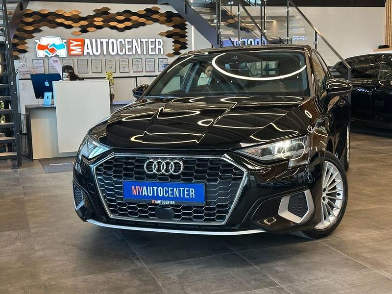 Gebraucht Audi A3 Ambiente 150 PS (110 kW) 2023 Schwarz Limousine