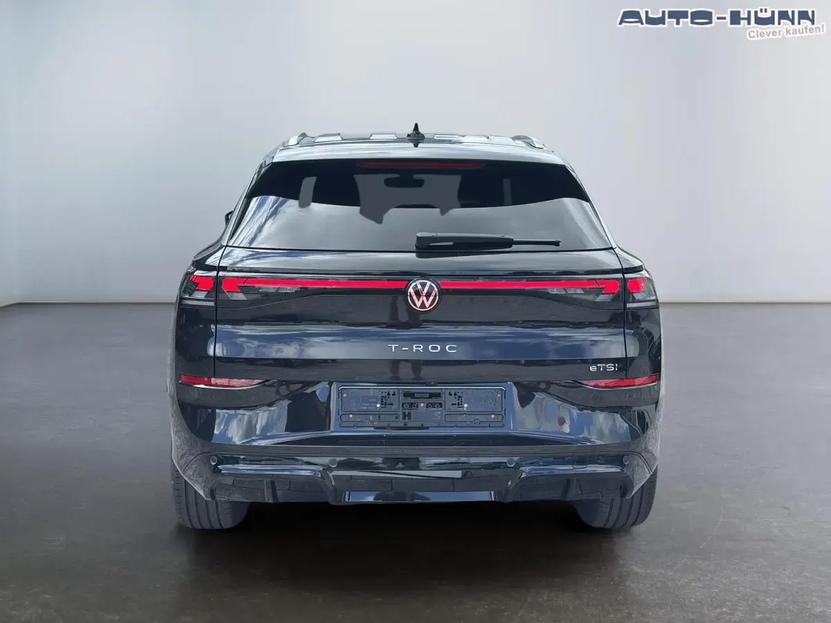 Neu VW T-Roc Pro 150 PS (110 kW) 2026 Grenadillschwarz metallic SUV