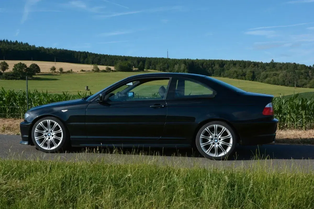 Gebraucht BMW 325 M Sport 192 PS (141 kW) 2003 Schwarz Coupé