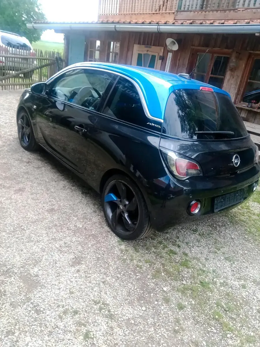 Gebraucht Opel Adam 101 PS (74 kW) 2016 Schwarz Kleinwagen