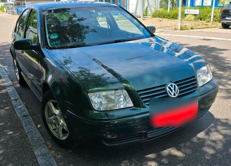 Grün Gebraucht 1999 VW Bora Limousine | 1.800 € (Fairer Preis) - Bild 1/4