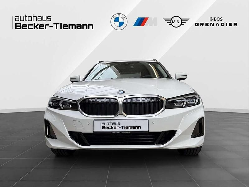 Gebraucht BMW 318 Comfort Edition 156 PS (114 kW) 2025 Weiß Kombi