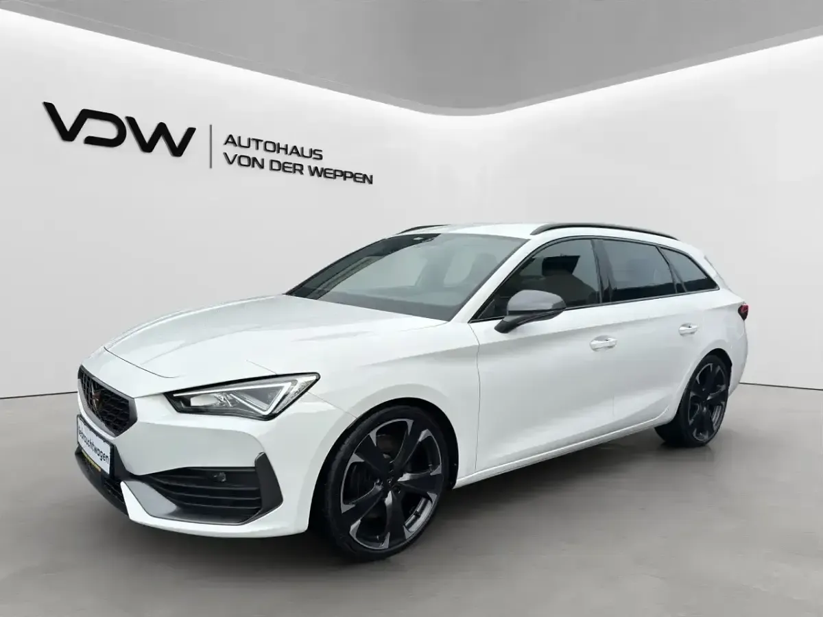 Gebraucht Cupra Leon VZ 245 PS (180 kW) 2024 Weiß Kombi