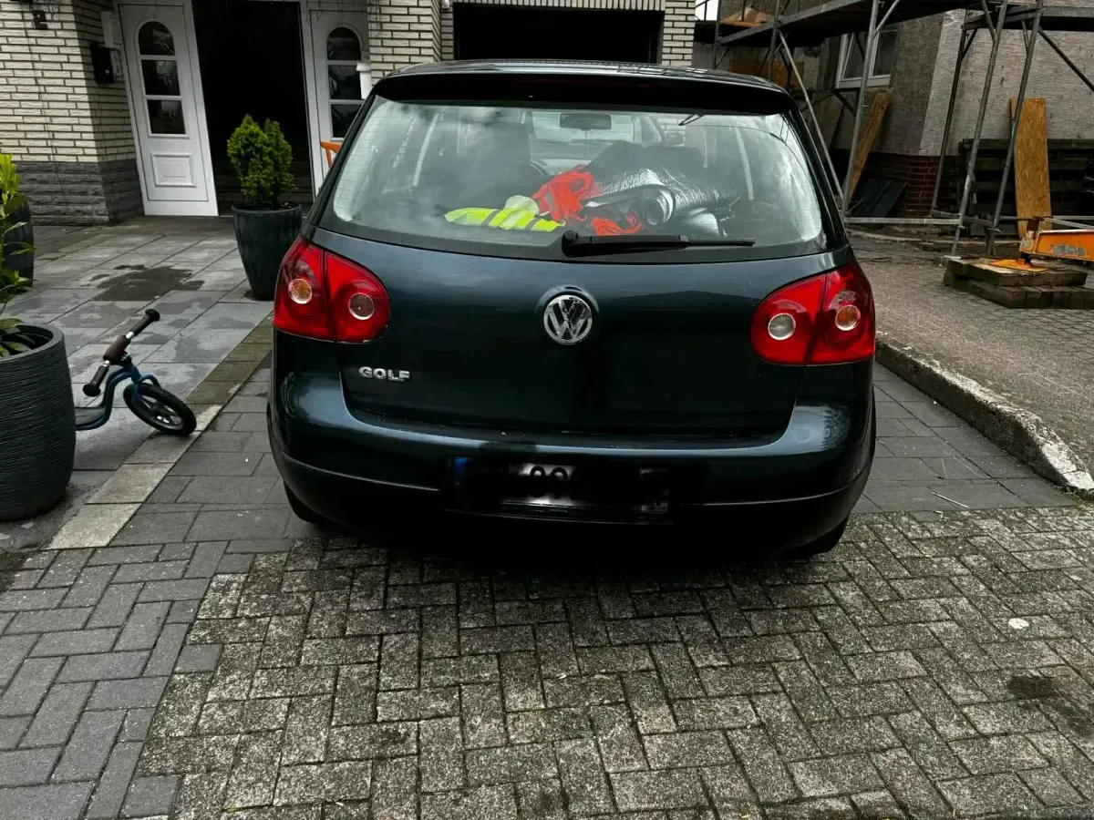 Gebraucht VW Golf 102 PS (75 kW) 2005 Blau Coupé