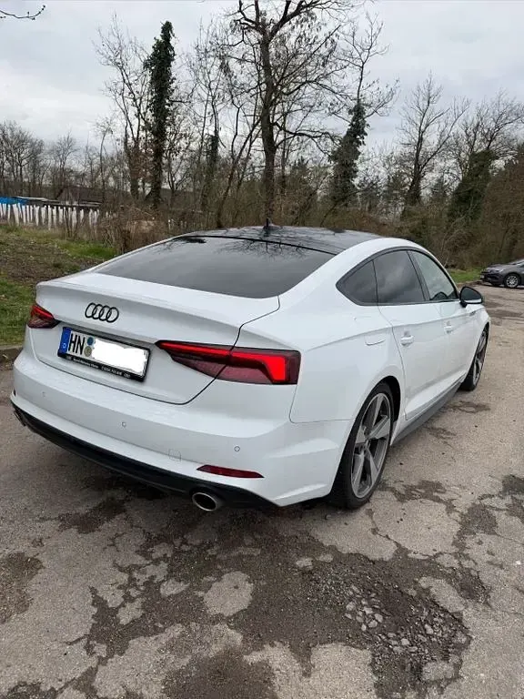Gebraucht Audi A5 Sportback Design 190 PS (139 kW) 2019 Weiß Kleinwagen