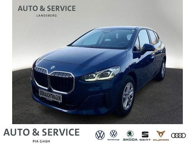 Gebraucht BMW 218 Active Tourer Luxury Line 150 PS (110 kW) 2023 Blau Van / Kleinbus